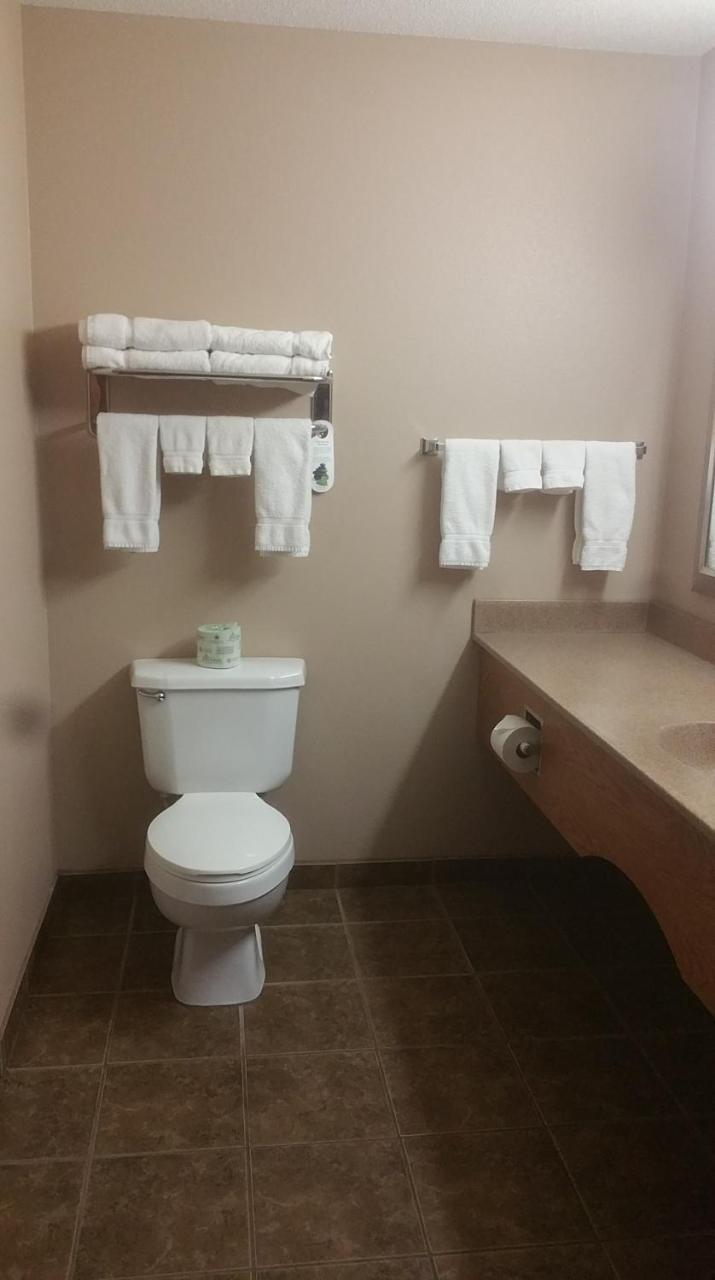 Canby Inn&Suites Eksteriør bilde